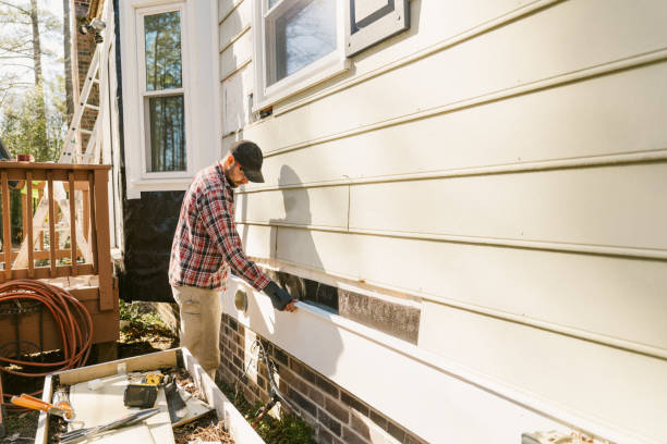 Top rated local Emergency Siding Repair specialists in East Northport, NY